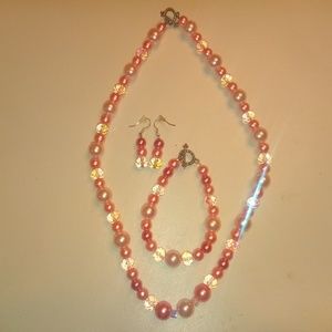 3pc Jewelry Set incl Necklace, bracelet & earrings